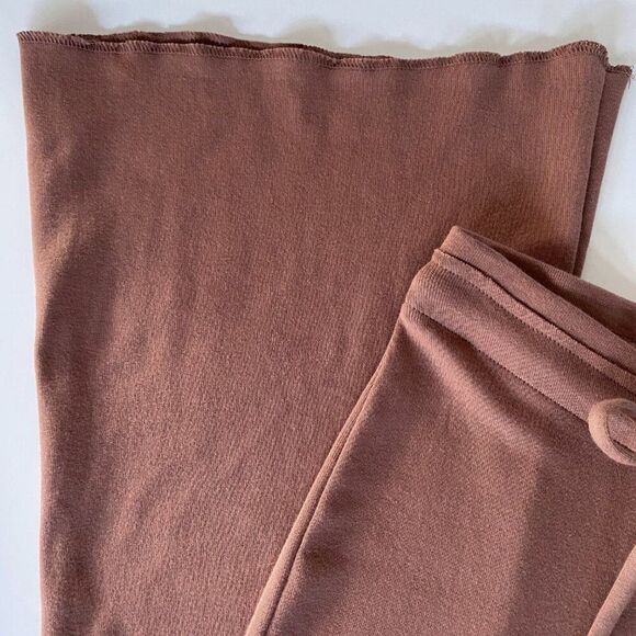 Urban Outfitters Low Rise Flare Wide Leg Lounge Yoga Active Pant L Sleek Fitted - Picture 7 of 12